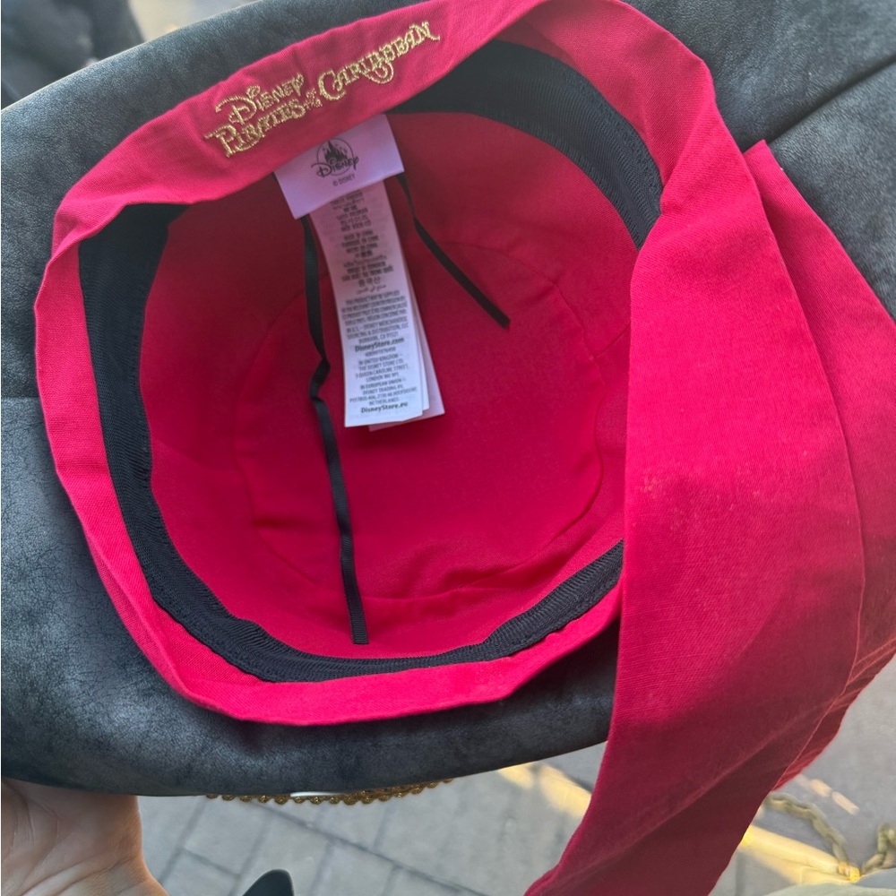 Pirates of the Caribbean Pirates Hat-one size - Picture 4 of 8